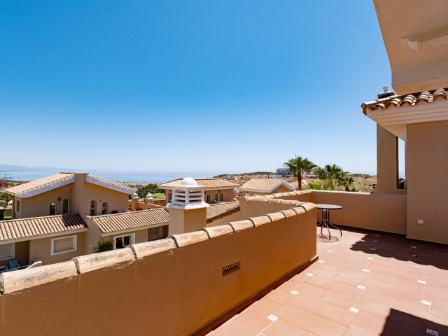 4 Schlafzimmer Reihenhaus in La Duquesa