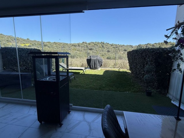 2 Schlafzimmer Apartment in Estepona