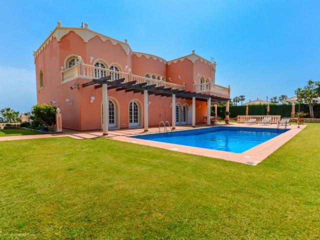 7 Schlafzimmer Villa in Benalmadena