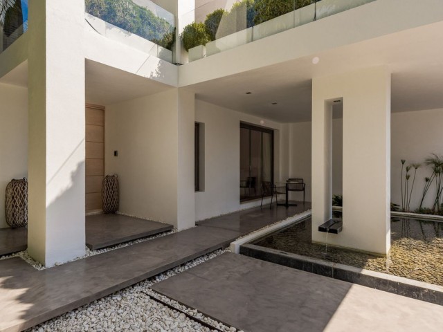 4 Bedrooms Villa in The Golden Mile