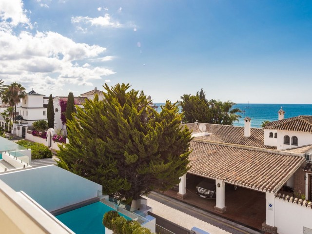 4 Bedrooms Villa in The Golden Mile