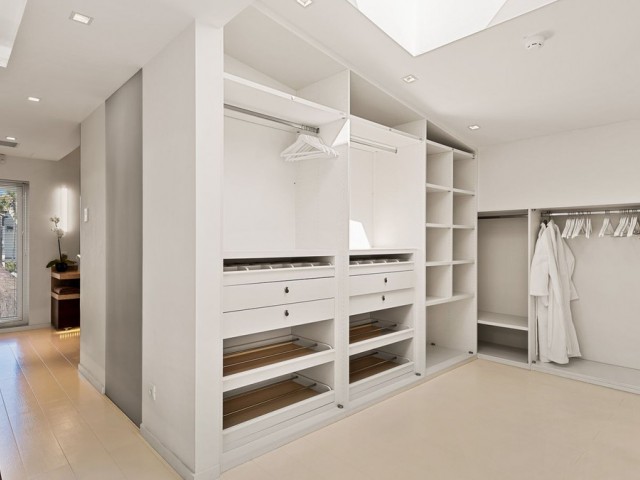 4 Bedrooms Villa in The Golden Mile