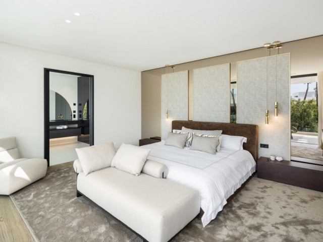 6 Schlafzimmer Villa in Nueva Andalucía