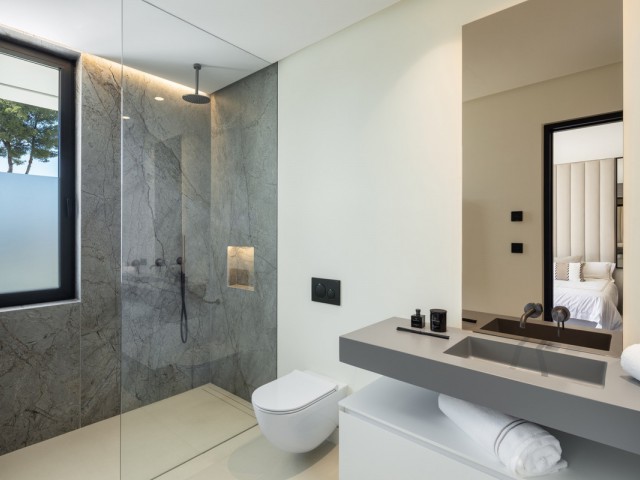 6 Schlafzimmer Villa in Nueva Andalucía