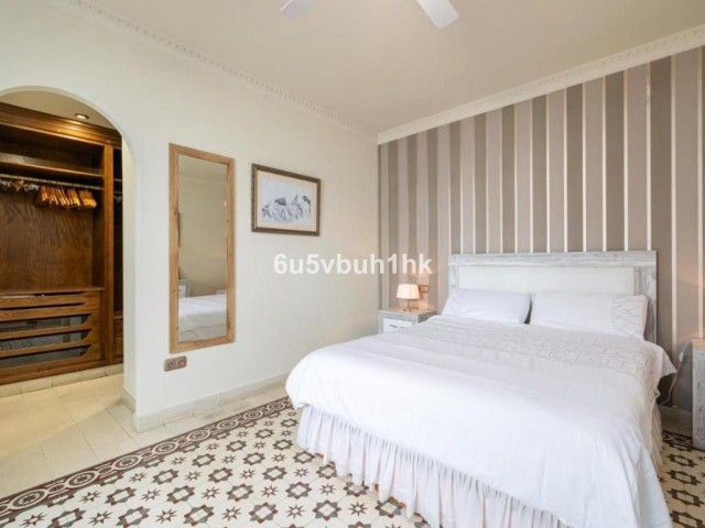 5 Bedrooms Townhouse in Fuengirola