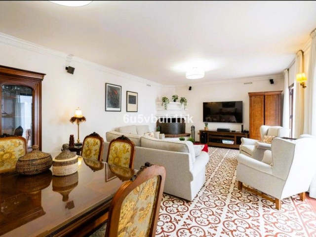 5 Makuuhuoneen Rivitalo Fuengirola