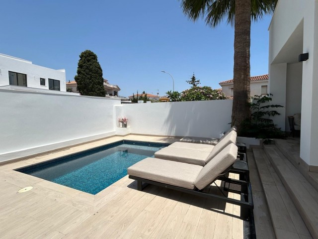 7 Schlafzimmer Villa in Benalmadena Costa