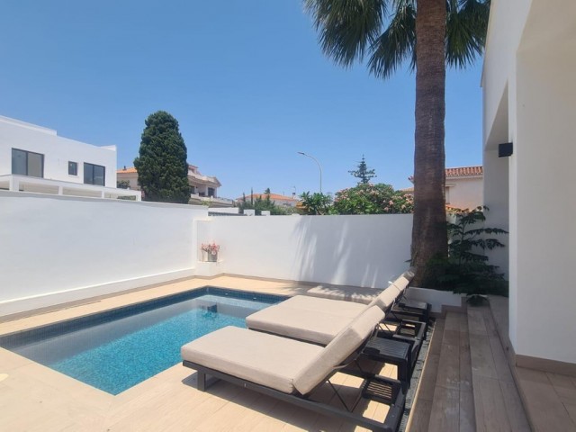 7 Bedrooms Villa in Benalmadena Costa