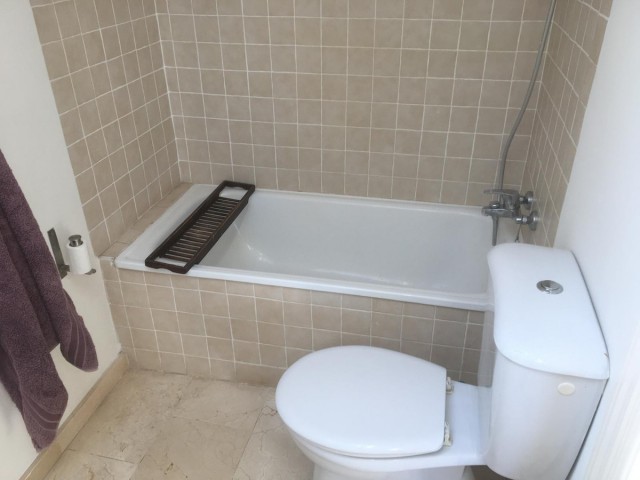 Appartement avec 3 Chambres  à San Pedro de Alcántara