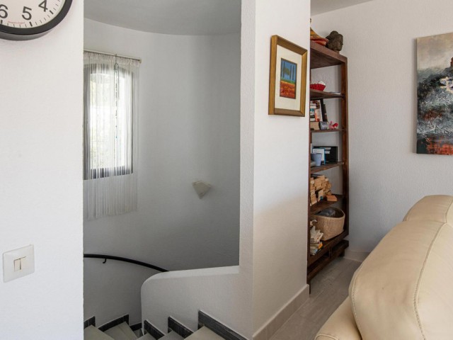 Adosado con 2 Dormitorios  en Marbella