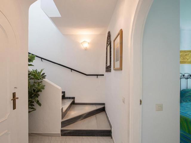 Adosado con 2 Dormitorios  en Marbella