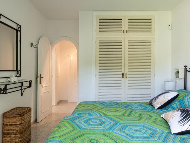 Adosado con 2 Dormitorios  en Marbella