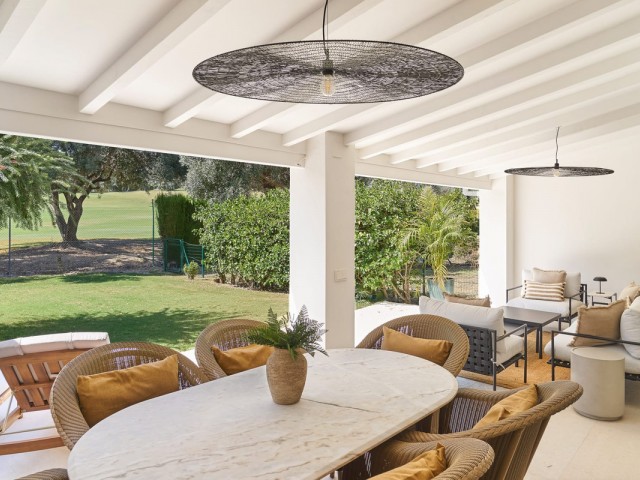 4 Schlafzimmer Reihenhaus in Nueva Andalucía