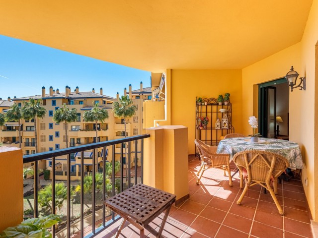 2 Bedrooms Apartment in San Pedro de Alcántara