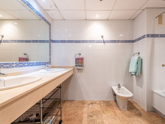 2 Bedrooms Apartment in San Pedro de Alcántara