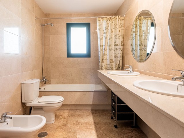 2 Bedrooms Apartment in San Pedro de Alcántara