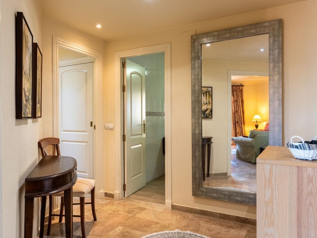 2 Bedrooms Apartment in San Pedro de Alcántara