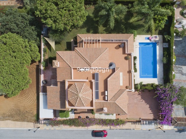 5 Schlafzimmer Villa in Elviria