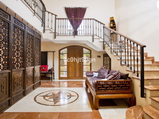 5 Schlafzimmer Villa in Elviria