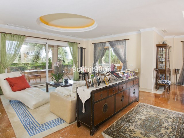 5 Schlafzimmer Villa in Elviria