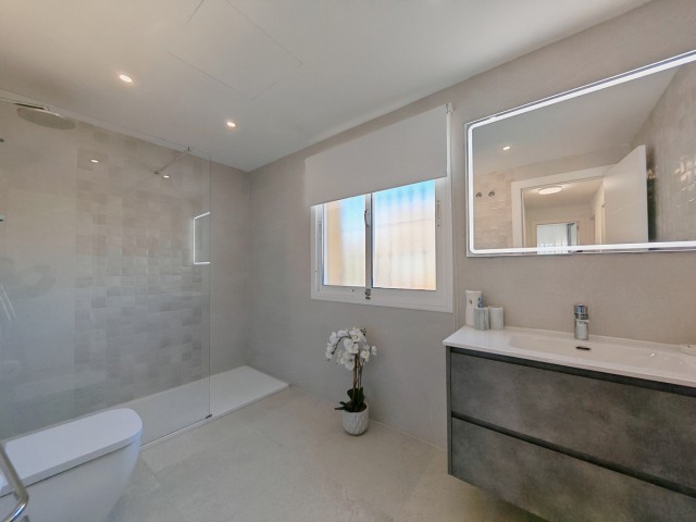 4 Schlafzimmer Reihenhaus in Riviera del Sol