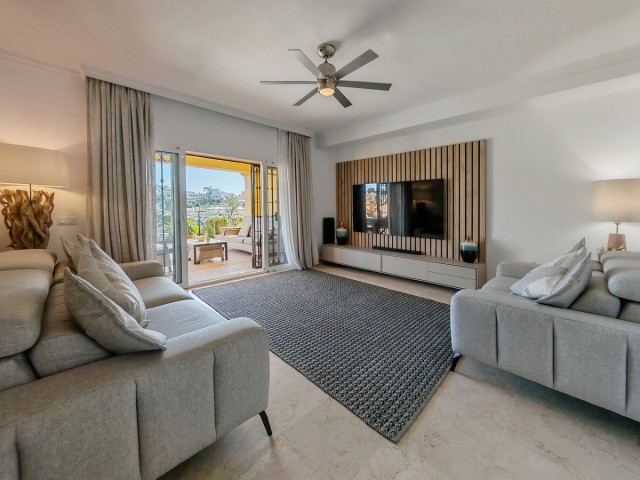 4 Bedrooms Townhouse in Riviera del Sol