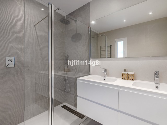 Takvåning i Nueva Andalucía