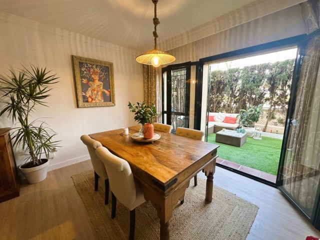 2 Schlafzimmer Apartment in San Pedro de Alcántara