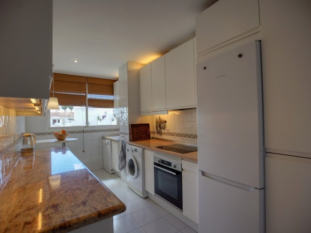 3 Makuuhuoneen Huoneisto Estepona