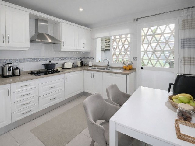 2 Schlafzimmer Apartment in Elviria