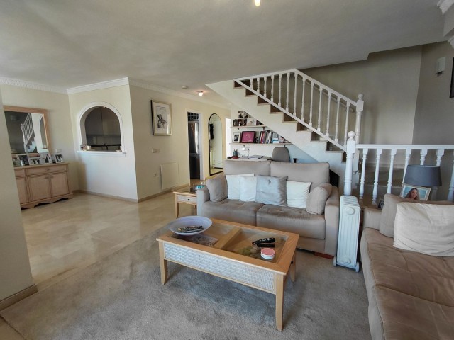 Appartement avec 3 Chambres  à Marbesa