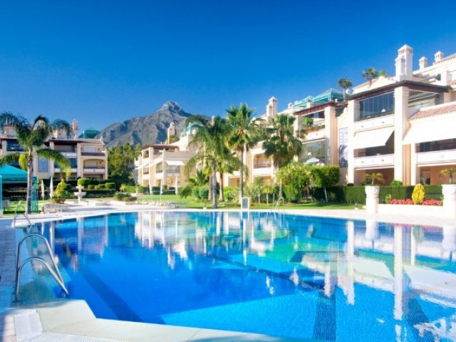 4 Schlafzimmer Apartment in Marbella