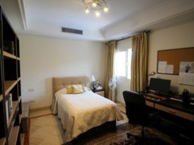 4 Schlafzimmer Apartment in Marbella