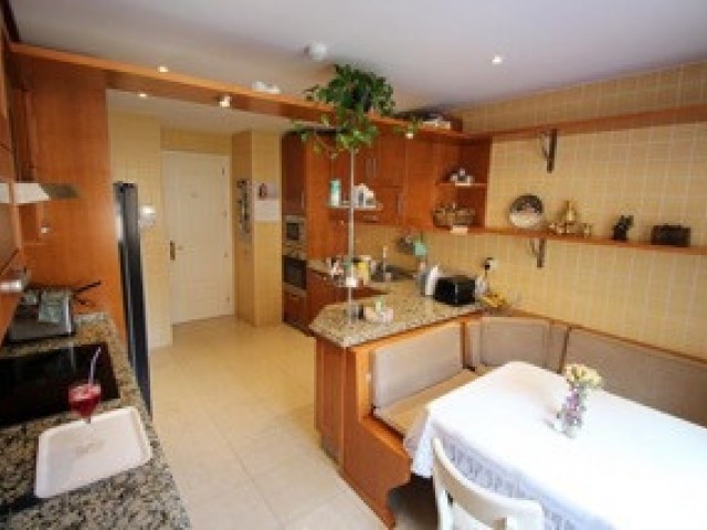 4 Schlafzimmer Apartment in Marbella