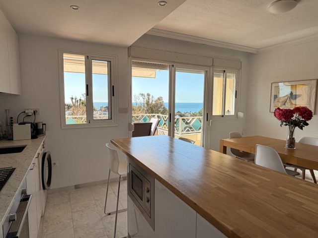 2 Makuuhuoneen Huoneisto Costabella