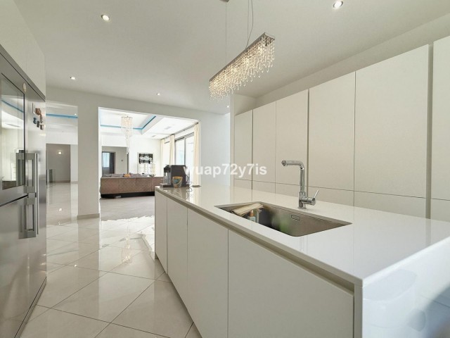 5 Bedrooms Villa in Sotogrande