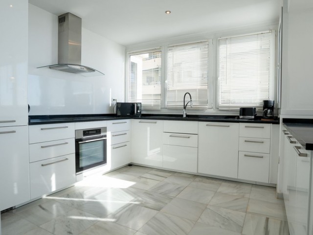 3 Sovrums Lägenhet i Marbella