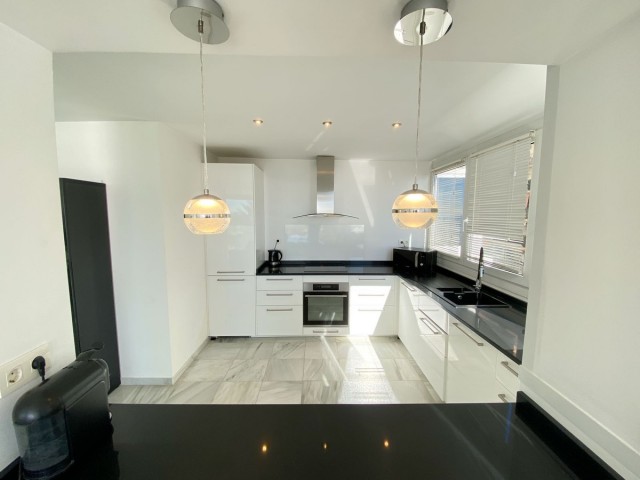 3 Sovrums Lägenhet i Marbella