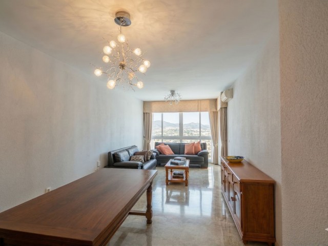 Apartamento con 3 Dormitorios  en Fuengirola