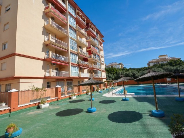 Apartamento con 3 Dormitorios  en Fuengirola