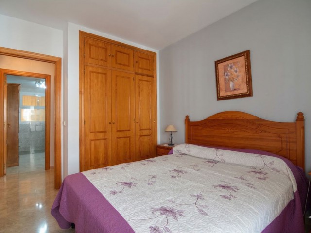 Apartamento con 3 Dormitorios  en Fuengirola