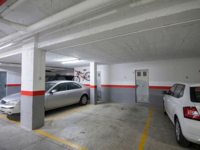 Apartamento con 3 Dormitorios  en Fuengirola