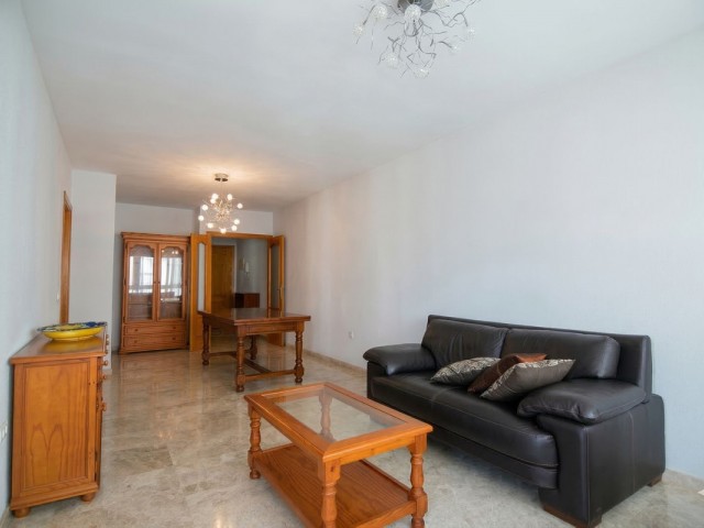 Apartamento con 3 Dormitorios  en Fuengirola