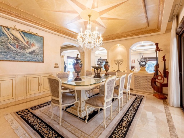 7 Sovrums Villa i Los Monteros