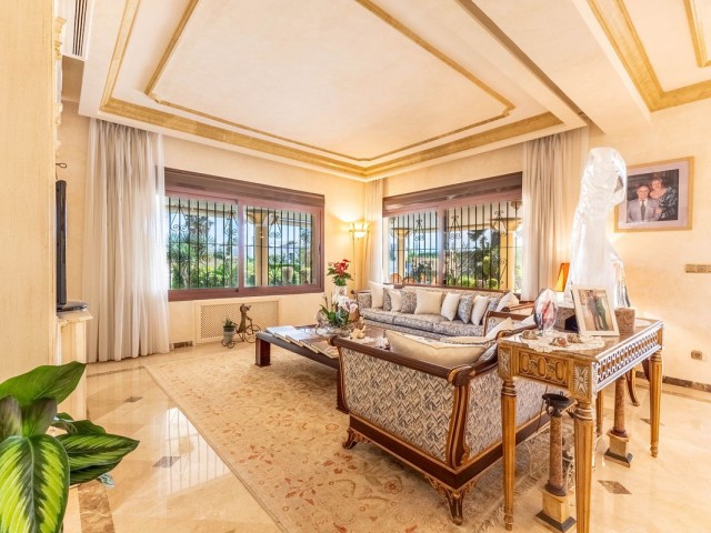 7 Sovrums Villa i Los Monteros