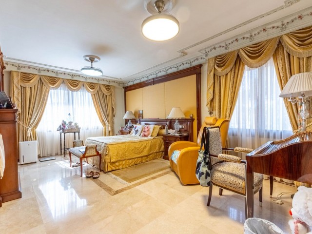 7 Sovrums Villa i Los Monteros