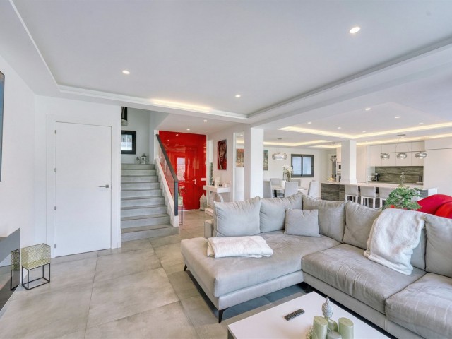 4 Soveroms Villa i Istán