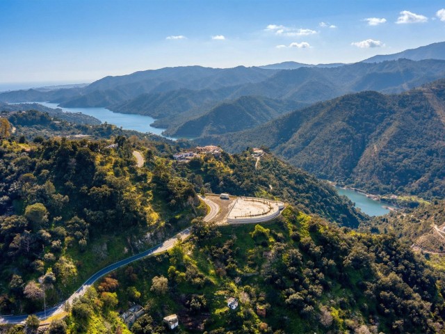 4 Soveroms Villa i Istán