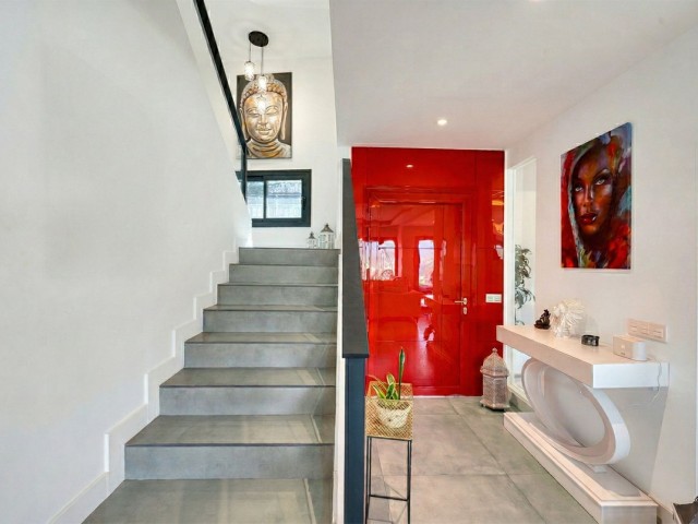 4 Soveroms Villa i Istán