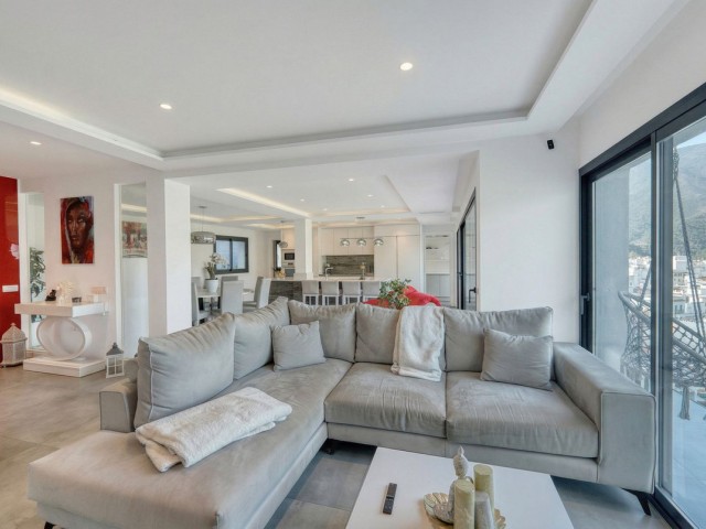 4 Soveroms Villa i Istán